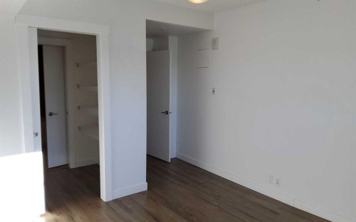 514-8880 Horton Road Sw, Calgary, AB - Indoor Photo Showing Other Room