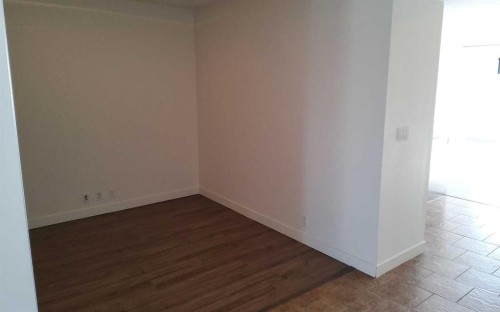 514-8880 Horton Road Sw, Calgary, AB - Indoor Photo Showing Other Room