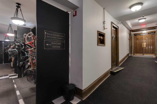 1-804 18 Avenue Sw, Calgary, AB - Indoor Photo Showing Other Room