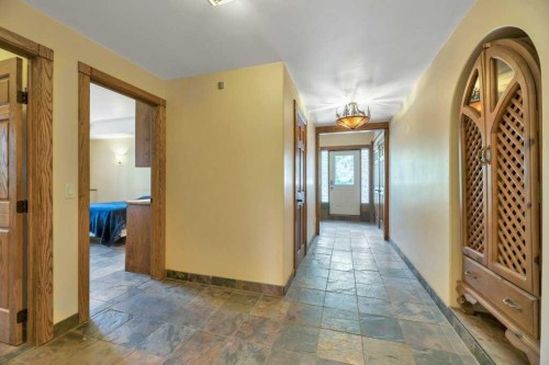 764 East Chestermere Drive, Chestermere, AB - Indoor Photo Showing Other Room