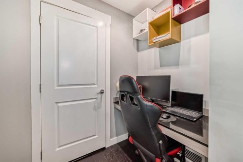 1113-11 Mahogany Row Se, Calgary, AB - Indoor Photo Showing Office