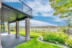 341 Rainbow Falls Way  Chestermere, AB T1X 1W5