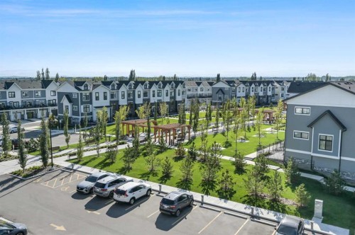 422-255 Les Jardins Park Se, Calgary, AB - Outdoor