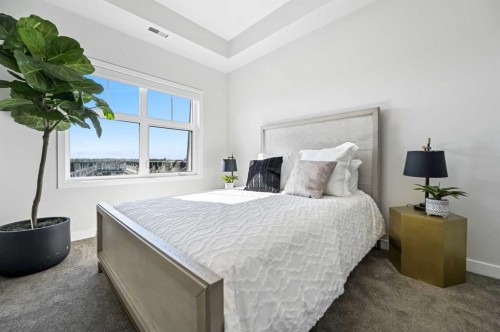422-255 Les Jardins Park Se, Calgary, AB - Indoor Photo Showing Bedroom
