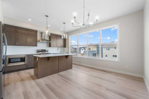 121 Wild Rose Way Se, Calgary, AB - Indoor Photo Showing Kitchen