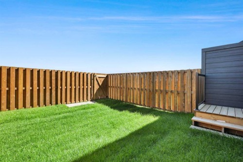 922 Wolf Willow Boulevard Se, Calgary, AB - Outdoor