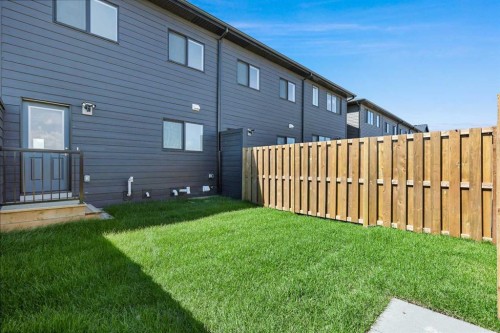 922 Wolf Willow Boulevard Se, Calgary, AB - Outdoor With Deck Patio Veranda With Exterior