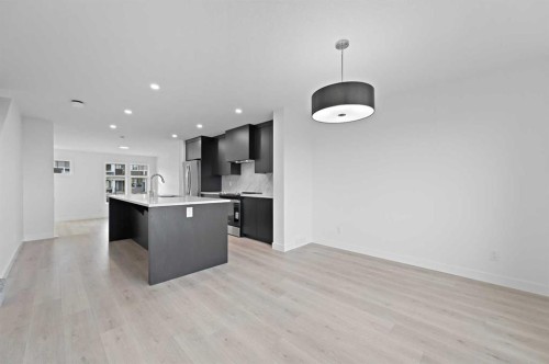 19852 45 Street Se, Calgary, AB - Indoor Photo Showing Kitchen