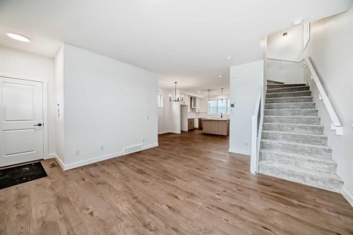 426 Heartland Way, Cochrane, AB - Indoor Photo Showing Other Room