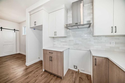 426 Heartland Way, Cochrane, AB - Indoor Photo Showing Kitchen