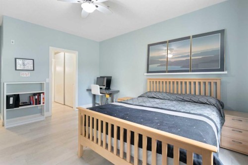 2110-10221 Tuscany Boulevard Nw, Calgary, AB - Indoor Photo Showing Bedroom