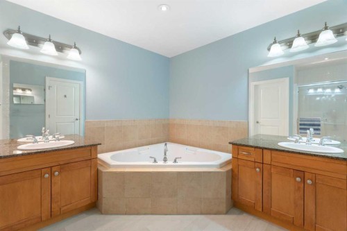 2110-10221 Tuscany Boulevard Nw, Calgary, AB - Indoor Photo Showing Bathroom