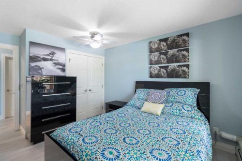 2110-10221 Tuscany Boulevard Nw, Calgary, AB - Indoor Photo Showing Bedroom