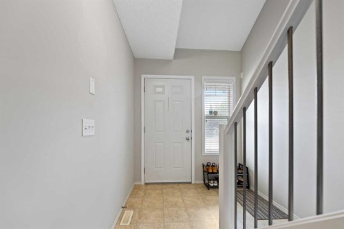 90 Panatella Villas Nw, Calgary, AB - Indoor Photo Showing Other Room