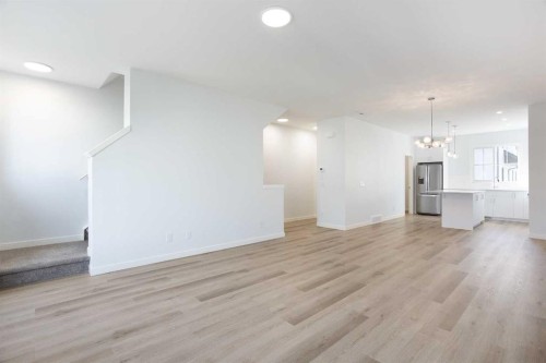 406-1750 Rangeview Drive Se, Calgary, AB - Indoor Photo Showing Kitchen