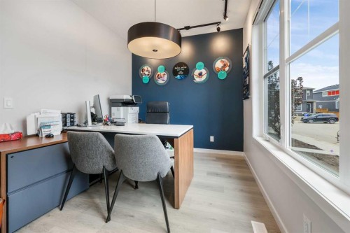 16 Amblefield View Nw, Calgary, AB - Indoor Photo Showing Office