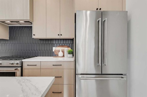 3-1524 29 Avenue Sw, Calgary, AB - Indoor Photo Showing Kitchen With Stainless Steel Kitchen With Upgraded Kitchen