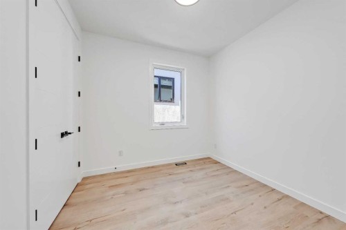 3-1524 29 Avenue Sw, Calgary, AB - Indoor Photo Showing Other Room