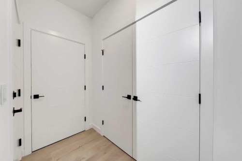 3-1524 29 Avenue Sw, Calgary, AB - Indoor Photo Showing Other Room