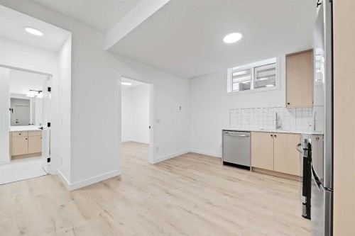 4-1524 29 Avenue Sw, Calgary, AB - Indoor