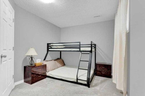 241 Covemeadow Road Ne, Calgary, AB - Indoor Photo Showing Bedroom