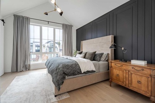 2510 17 Street Nw, Calgary, AB - Indoor Photo Showing Bedroom