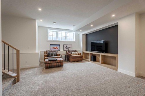 2510 17 Street Nw, Calgary, AB - Indoor