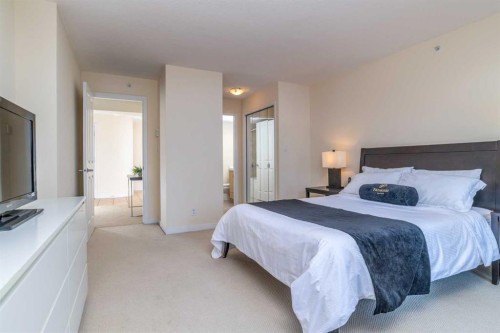 404-1108 6 Avenue Sw, Calgary, AB - Indoor Photo Showing Bedroom