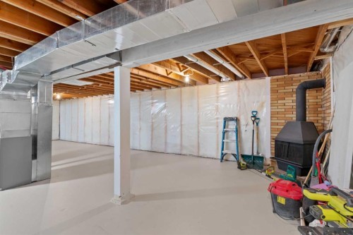 321 Haddon Road Sw, Calgary, AB - Indoor Photo Showing Basement