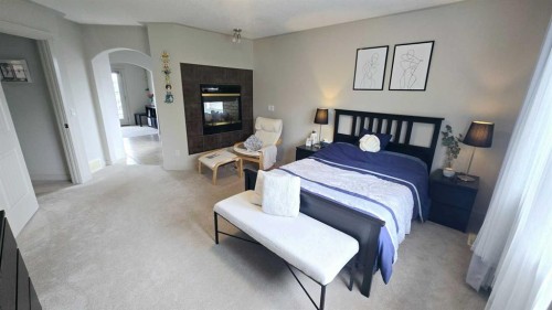 1156 Sherwood Boulevard Nw, Calgary, AB - Indoor Photo Showing Bedroom