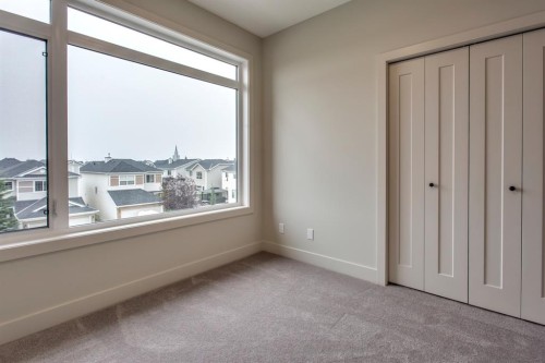 259 Royal Elm Road Nw, Calgary, AB - Indoor Photo Showing Other Room