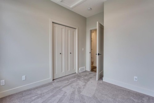 259 Royal Elm Road Nw, Calgary, AB - Indoor Photo Showing Other Room