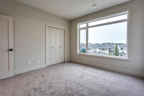 259 Royal Elm Road Nw, Calgary, AB - Indoor Photo Showing Other Room