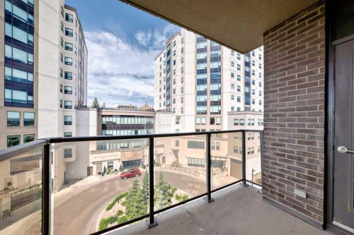 507-10 Shawnee Hill Sw, Calgary, AB - Outdoor With Balcony