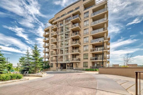 507-10 Shawnee Hill Sw, Calgary, AB - Outdoor With Balcony With Facade