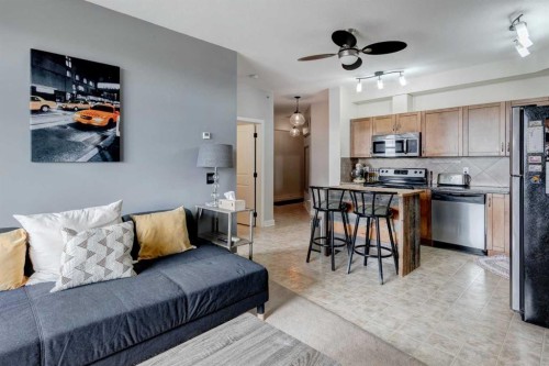 402-132 1 Avenue NW Airdrie, AB T4B 3H4