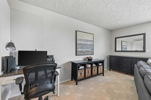 2326 19 Street Sw, Calgary, AB - Indoor