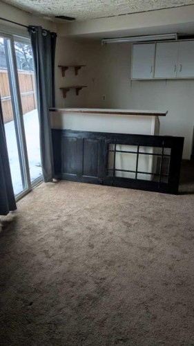 2326 19 Street Sw, Calgary, AB - Indoor