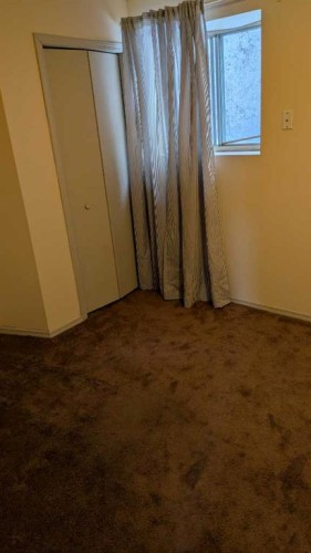 2326 19 Street Sw, Calgary, AB - Indoor Photo Showing Other Room