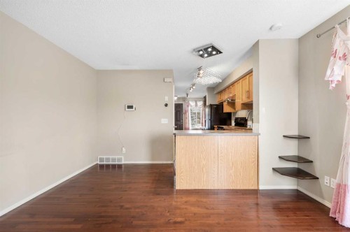 312 Saddlebrook Point Ne, Calgary, AB - Indoor