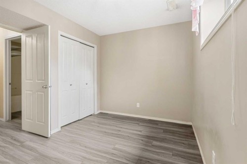 312 Saddlebrook Point Ne, Calgary, AB - Indoor Photo Showing Other Room