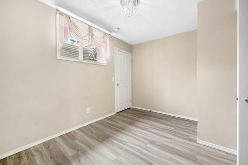 312 Saddlebrook Point Ne, Calgary, AB - Indoor Photo Showing Other Room