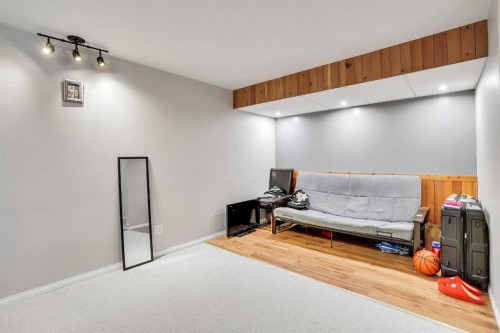 19 Taravista Gardens Ne, Calgary, AB - Indoor Photo Showing Other Room