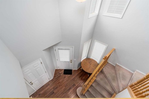 69 Royal Elm Mews, Calgary, AB - Indoor Photo Showing Other Room