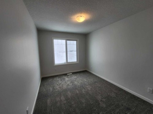 575 Lucas Boulevard Nw, Calgary, AB - Indoor Photo Showing Other Room