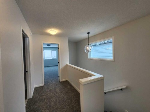 575 Lucas Boulevard Nw, Calgary, AB - Indoor Photo Showing Other Room