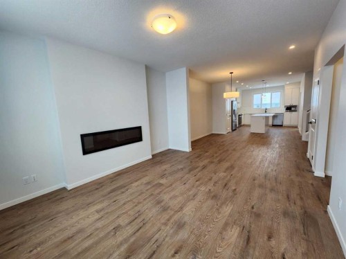 575 Lucas Boulevard Nw, Calgary, AB - Indoor