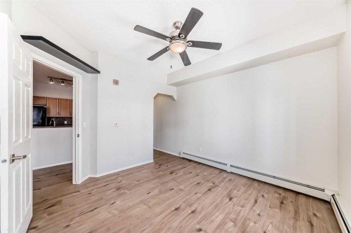 5311-70 Panamount Drive Nw, Calgary, AB - Indoor Photo Showing Other Room