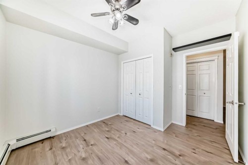 5311-70 Panamount Drive Nw, Calgary, AB - Indoor Photo Showing Other Room
