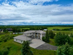 262060 Range Road 33  Rural Rocky View County, AB T4C 0G6